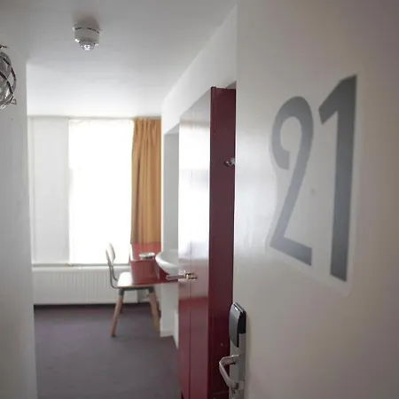 Internationaal * Amsterdam