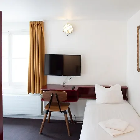 Internationaal * Amsterdam